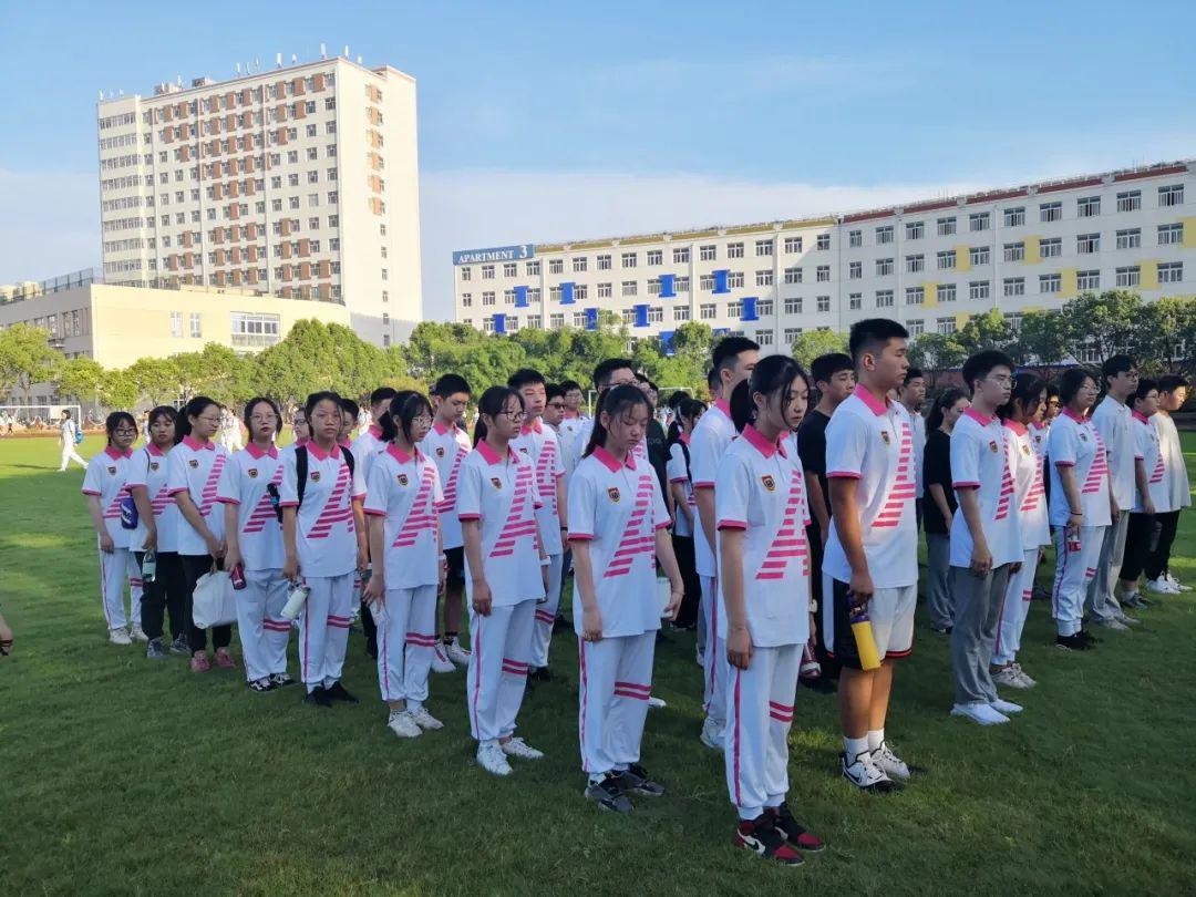 上海金苹果双语学校国际部新生适应性夏令营.jpg