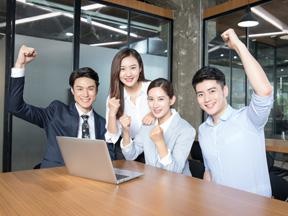 深厚的艺术修养，新颖的设计理念