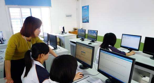 成都市财政贸易学校有哪些专业