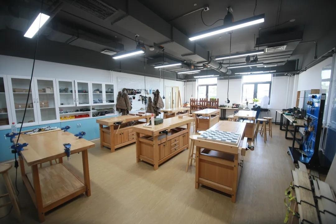 致知学校