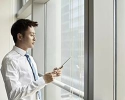 对网页设计有兴趣的在校生