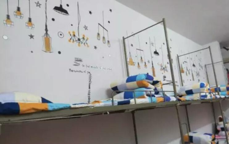 重庆涪陵创新计算机学校2022年宿舍条件