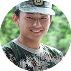 何教官
