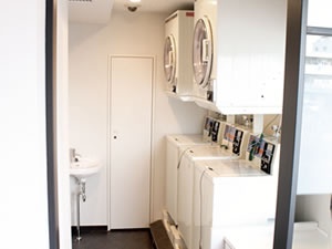 名古屋商科大学