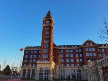 平湖卡迪夫学校