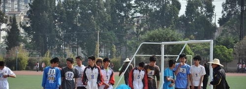 昆明亨德森高新一中