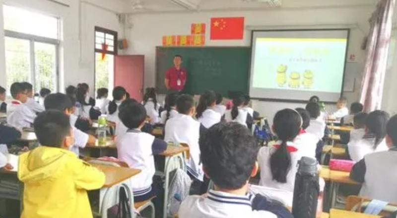 2023三亚外国语学校多少钱(学费明细)