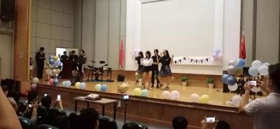 美华威睿达思学校毕业典礼.jpg