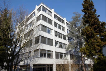 卡理多斯高等专业学院