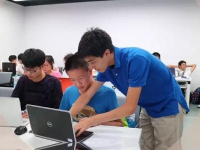 模拟联合国社