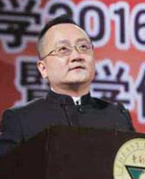 李炎炜
