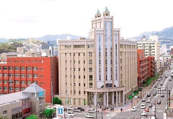 九州营养福利大学