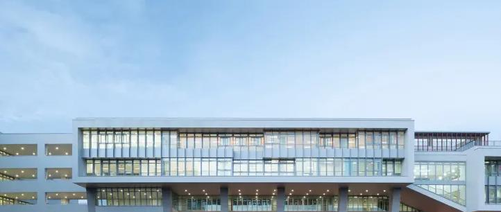 华东师范大学第二附属中学国际部