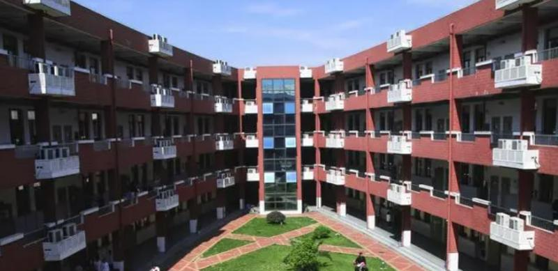 中加枫华国际学校初中部2023年课程体系2