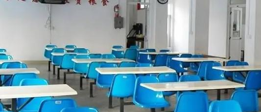 重庆市潼南恩威职业高级中学校2023年宿舍条件