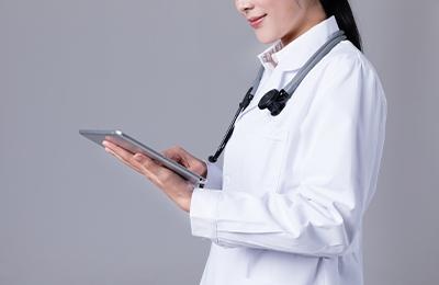 护士
