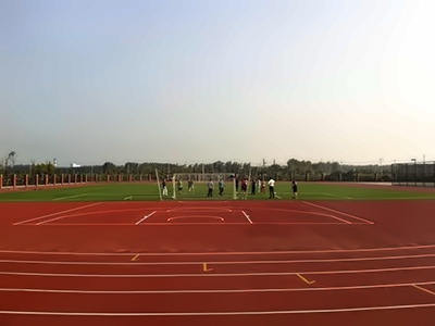 黑利伯瑞国际学校