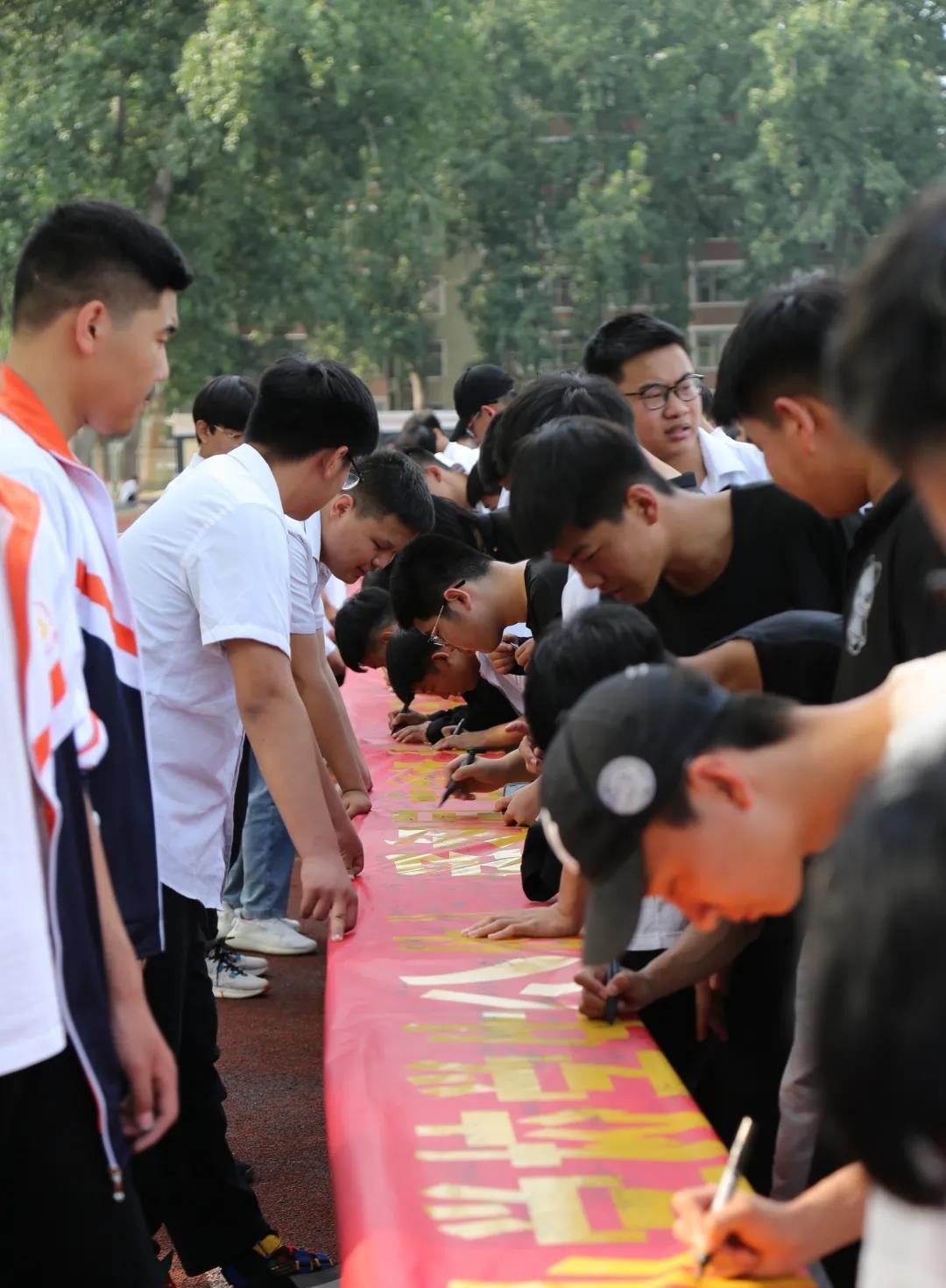 石家庄东华铁路学校
