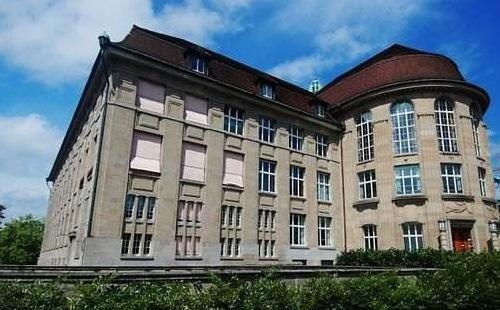 苏黎世大学