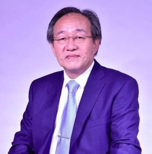 上海宏润博源学校总校长陈文国.jpg