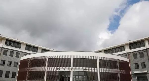 腾冲县职业高级中学
