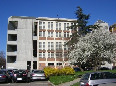 莫德纳和勒佐艾米利亚大学