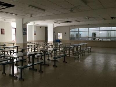 南京三中国际部美达菲学校