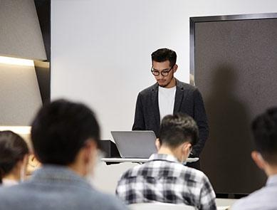 管理监控严格，学员学习效果更佳。