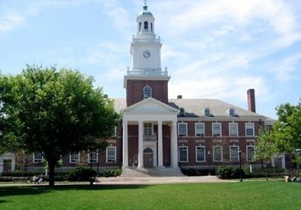 约翰霍普金斯大学(巴尔的摩)