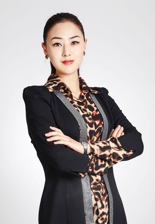 周同学 — 高级美容师