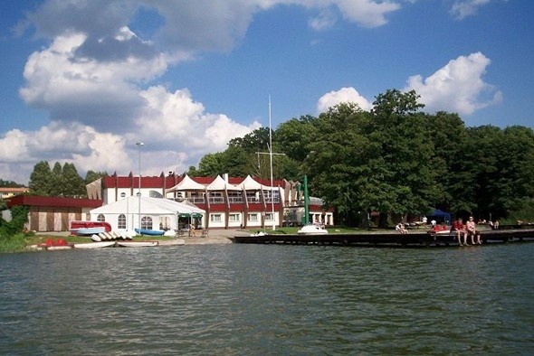 奥尔什丁瓦尔米亚玛祖里大学