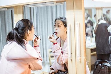 面部美学、三庭五眼、眉型的设计、底妆的选择及使用
