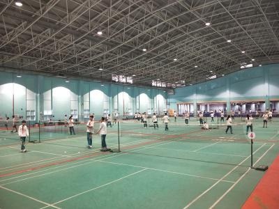 羽毛球场