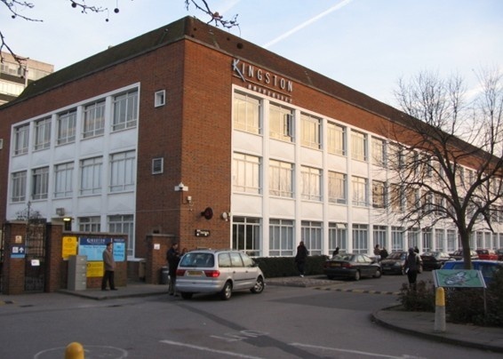 金斯顿大学