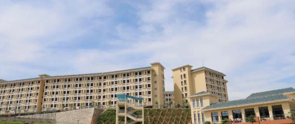 广州华南商贸职业学院怎么样、好不好