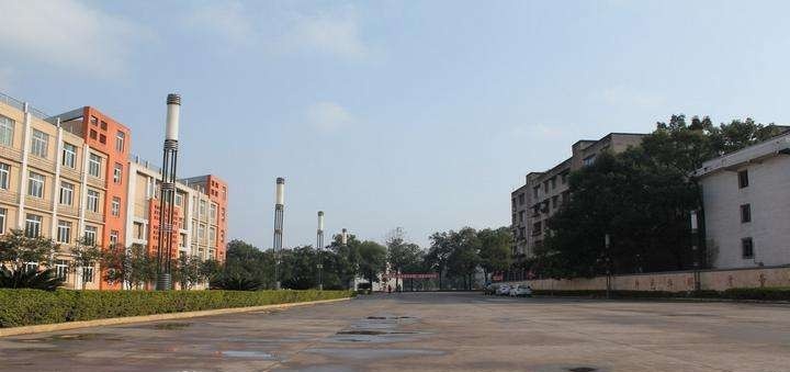 宜宾职业技术学校