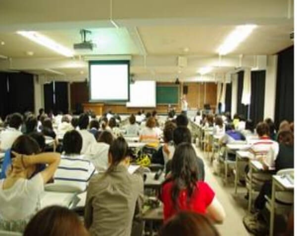 爱媛大学