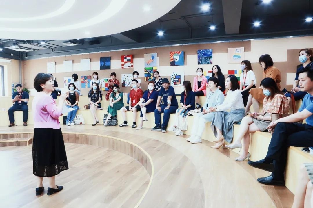 致知学校