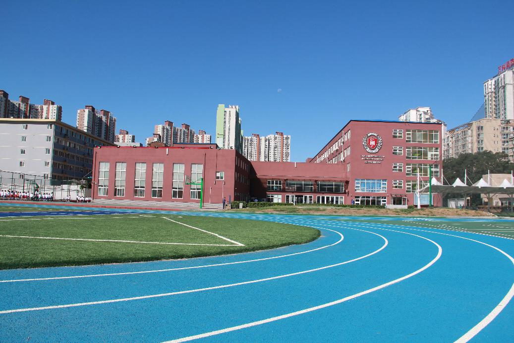 力迈中美国际高中