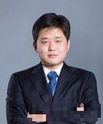 李然