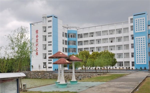 内江第六职业中学2022年招生办