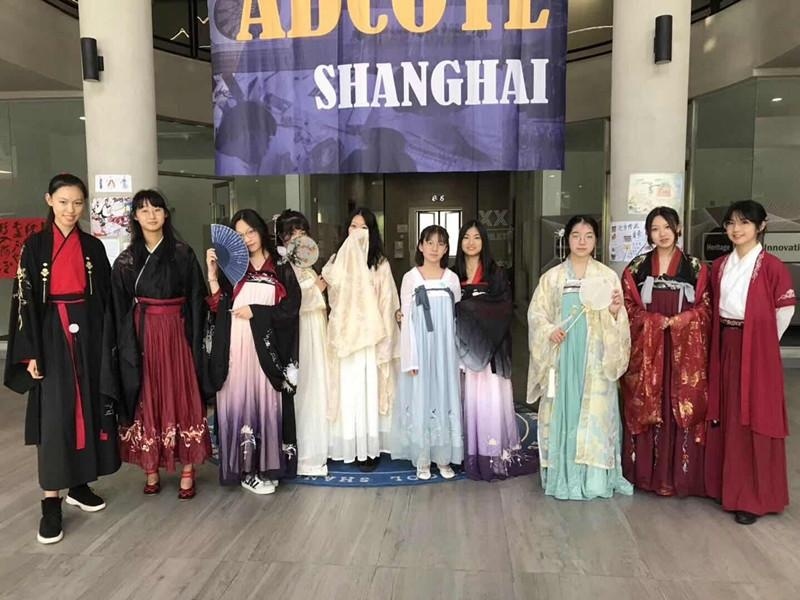 汉服.jpg