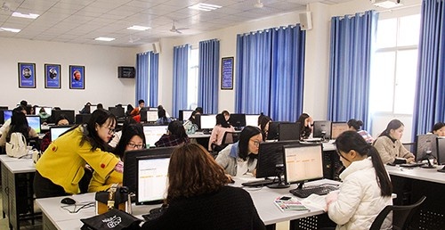 重庆经贸职业学院2022年报名条件、招生要求、招生对象