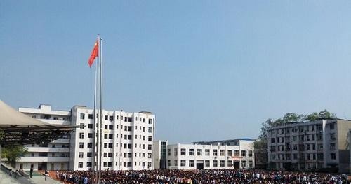 宜宾县柳加职业中学2021年学费、收费多少