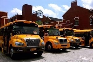 上海新纪元双语学校校车