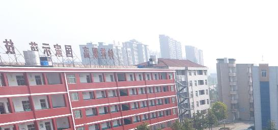 钟祥市职业高级中学2