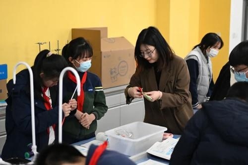 湖州帕丁顿双语学校蔡老师课堂