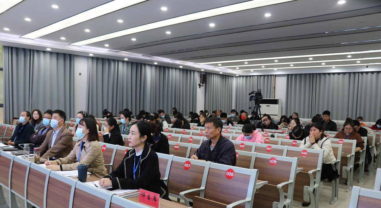 河南信阳航空服务学校