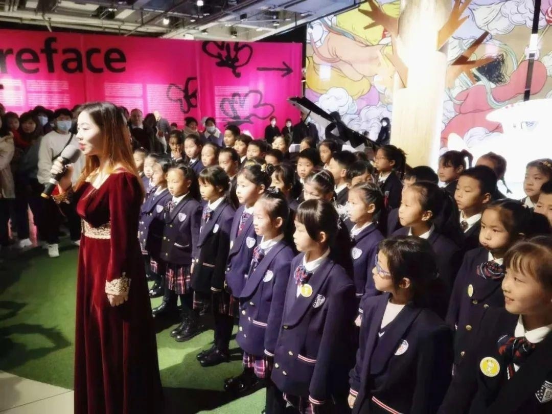 当上海常青藤小学合唱团遇到当代艺术博物馆.jpg