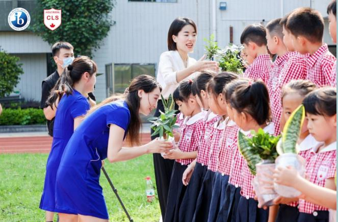加拿达外国语学校剑桥郡